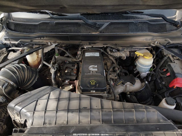 44237818 :رقم المزاد ، 3C63RRGLXLG291587 vin ، 2020 Ram 3500 Tradesman  4x4 8' Box مزاد بيع