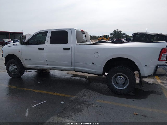 44237818 :رقم المزاد ، 3C63RRGLXLG291587 vin ، 2020 Ram 3500 Tradesman  4x4 8' Box مزاد بيع