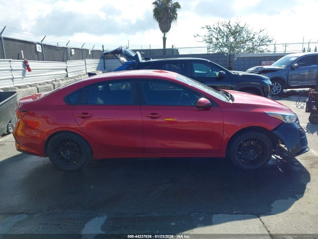 3KPF24AD1KE108912 KIA Forte Lxs