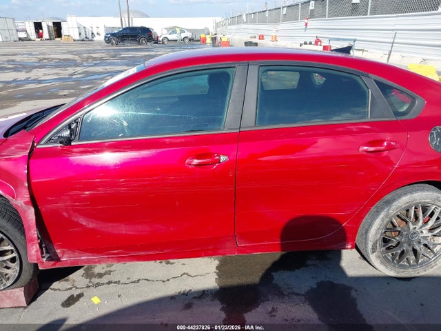 3KPF24AD1KE108912 KIA Forte Lxs