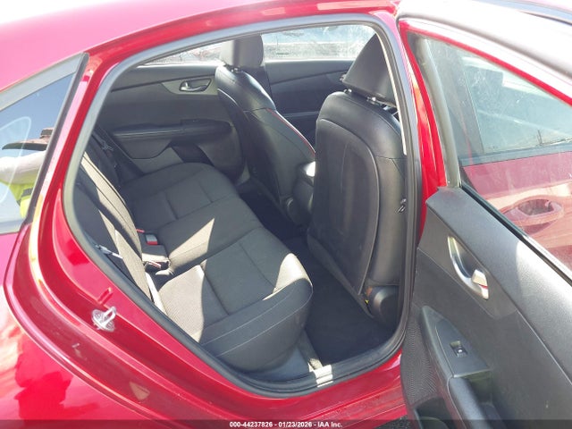 3KPF24AD1KE108912 KIA Forte Lxs
