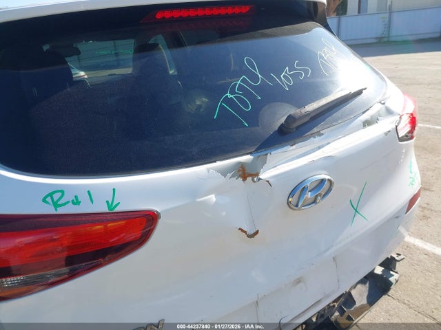 KM8J33A4XKU925939 Hyundai Tucson Value