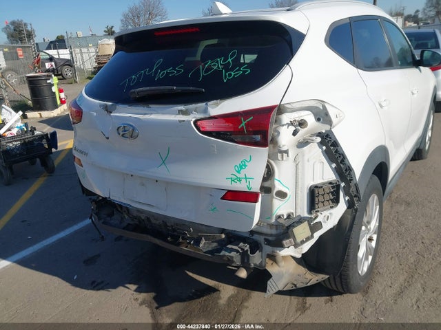 KM8J33A4XKU925939 Hyundai Tucson Value