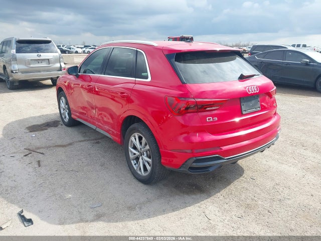2022 AUDI Q3 WA1EEDF38N1131205 Photo 2