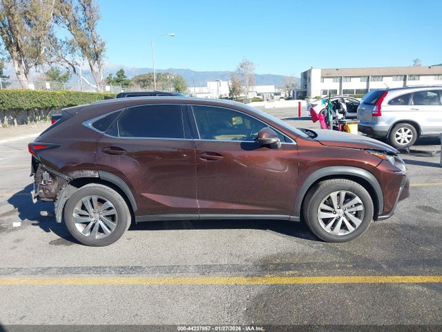 JTJBARBZXK2215542 Lexus NX 300