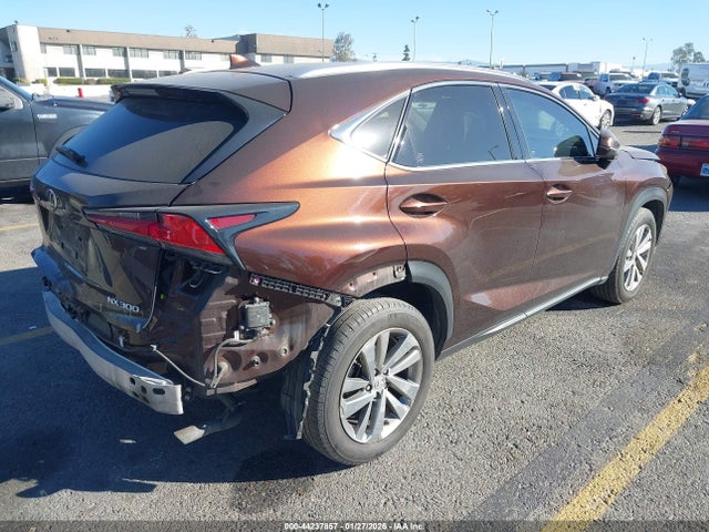 JTJBARBZXK2215542 Lexus NX 300