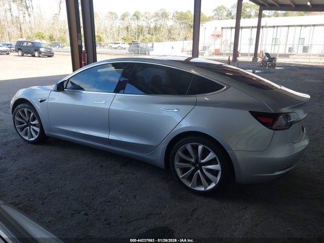 Tesla Model 3 Long Range/mid Range 2018 5YJ3E1EA7JF009688 Image 13