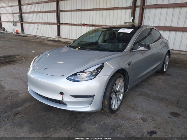 2018 TESLA MODEL 3 5YJ3E1EA7JF009688 Photo 1
