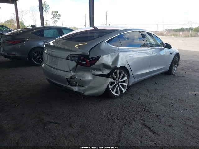2018 TESLA MODEL 3 5YJ3E1EA7JF009688 Photo 3