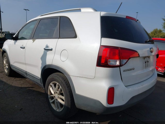 5XYKT4A72FG638644 KIA Sorento Lx V6