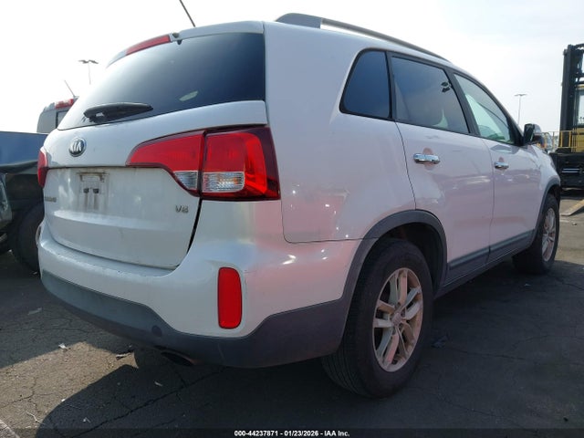 5XYKT4A72FG638644 KIA Sorento Lx V6