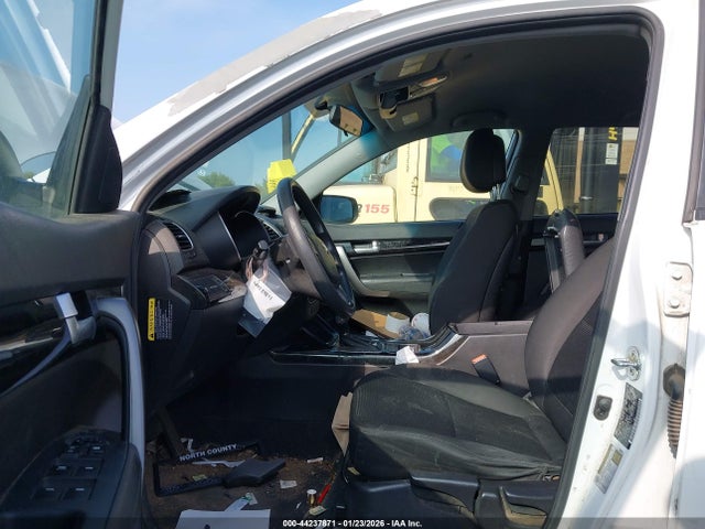 5XYKT4A72FG638644 KIA Sorento Lx V6
