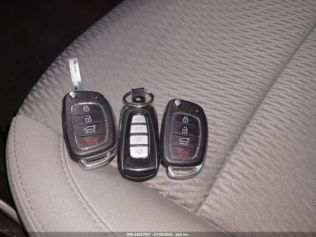 5XYZTDLB0JG569073 Hyundai Santa Fe Sport 2.4l