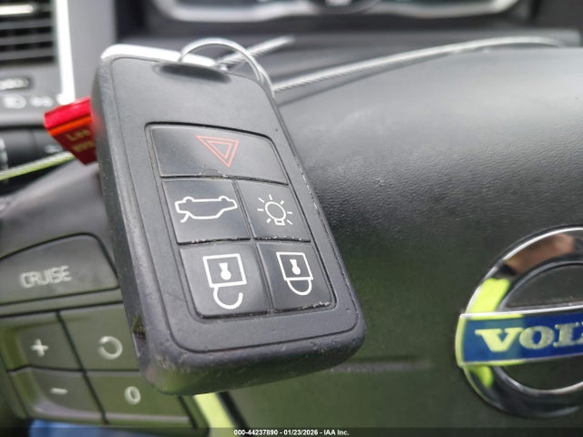 2017 VOLVO XC60 YV449MRU7H2009666 Photo 10