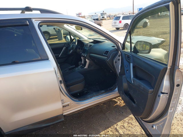 2018 SUBARU FORESTER JF2SJAGC9JH517216 Photo 4