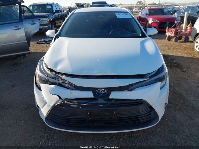 JTDBCMFE4R3062152 Toyota Corolla Le/se/xle/night Shade