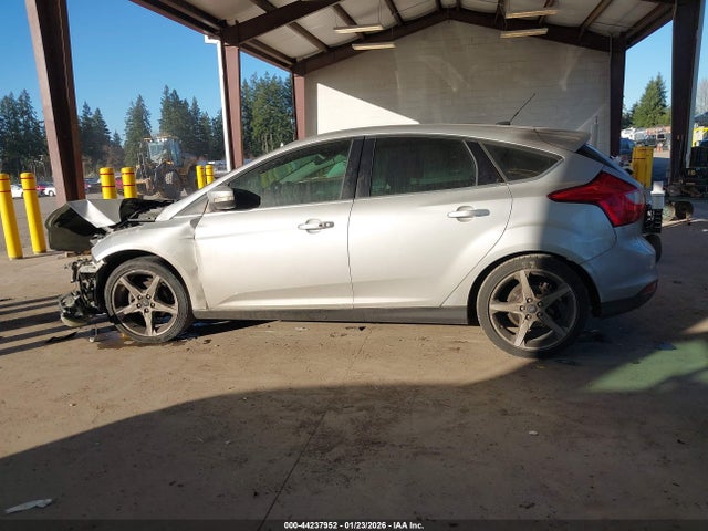 Ford Focus Titanium 2014 1FADP3N20EL160982 Image 13