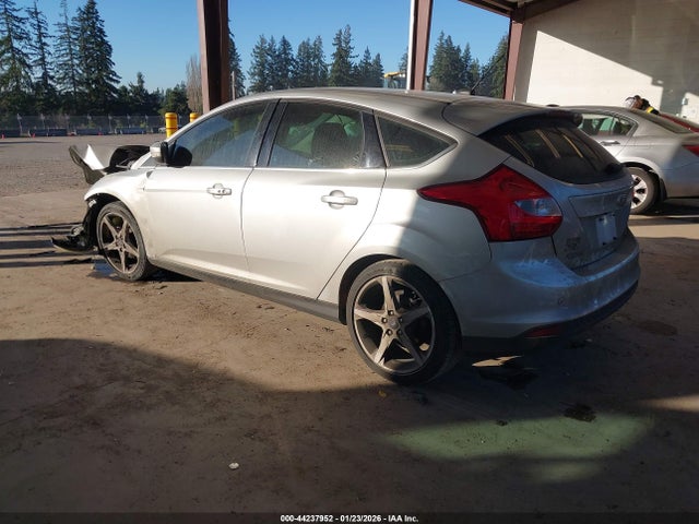 Ford Focus Titanium 2014 1FADP3N20EL160982 Image 3