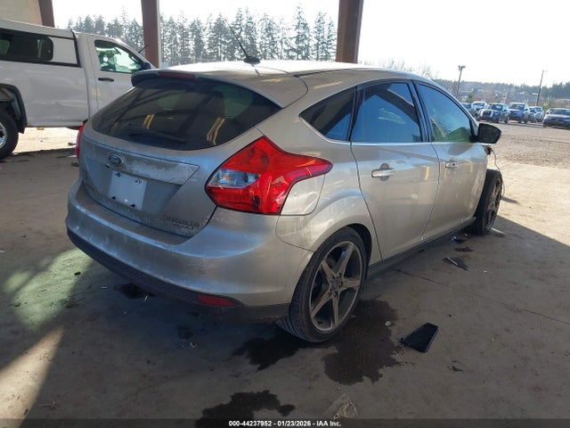 Ford Focus Titanium 2014 1FADP3N20EL160982 Image 4