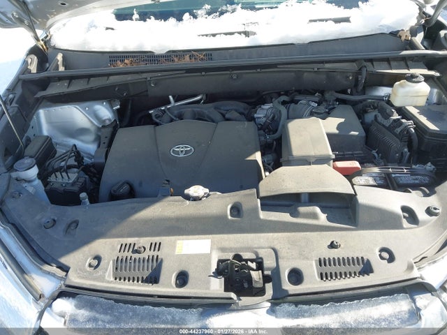Aukcja sprzedaży 2019 Toyota Highlander Le, vin: 5TDBZRFH2KS721811, numer aukcji: 44237960