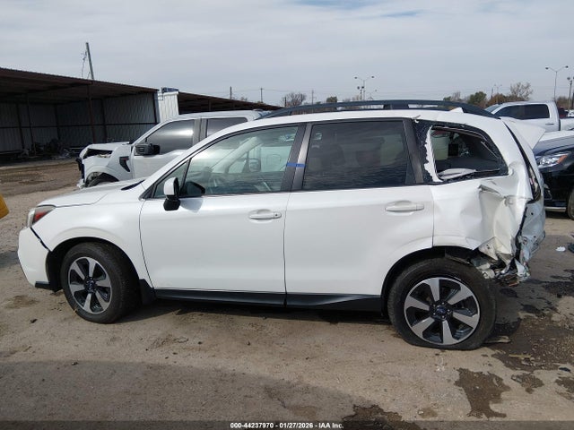 Продажа на аукционе авто 2018 Subaru Forester 2.5i Premium, vin: JF2SJAGC2JH590332, номер лота: 44237970