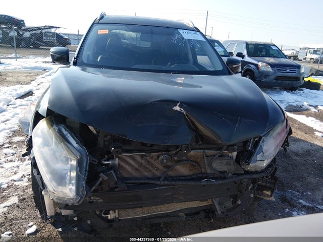 2016 Nissan Rogue Sl მანქანა იყიდება აუქციონზე, vin: 5N1AT2MV1GC770130, აუქციონის ნომერი: 44237989
