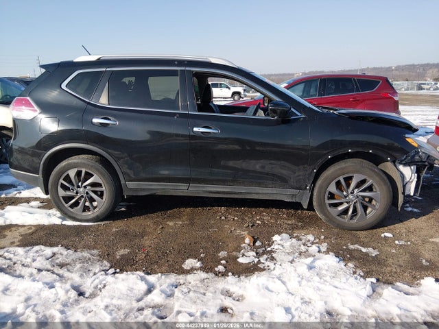 2016 Nissan Rogue Sl მანქანა იყიდება აუქციონზე, vin: 5N1AT2MV1GC770130, აუქციონის ნომერი: 44237989