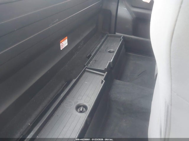 5TFRX5GN7GX072932 Toyota Tacoma Sr