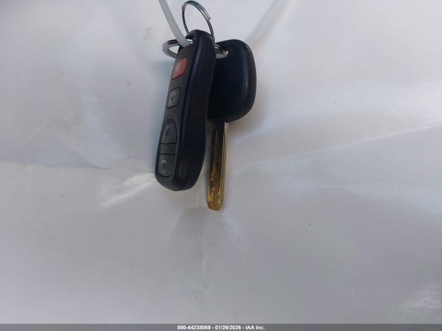 JTDEPRAE3LJ051992 Toyota COROLLA LE