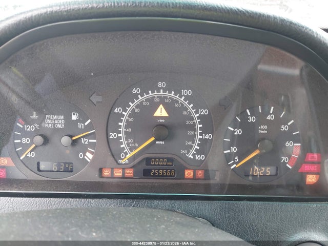 44238075 :رقم المزاد ، WDBHA23E9VA513461 vin ، 1997 Mercedes-benz C 230 مزاد بيع