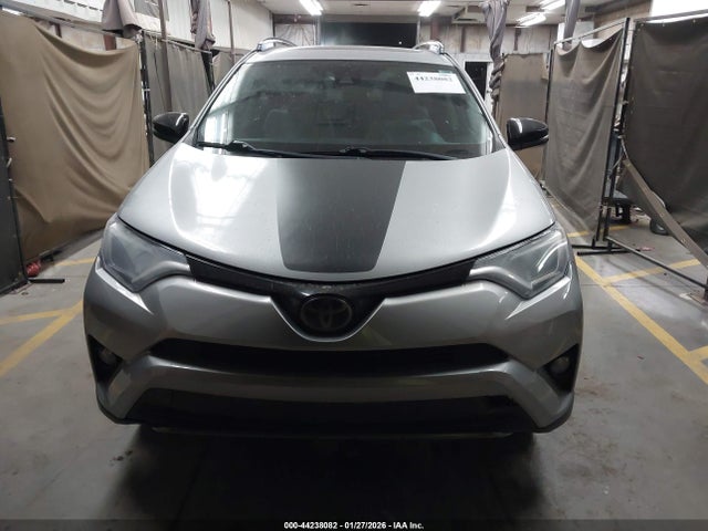 2T3RFREVXJW728629 Toyota Rav4 Adventure