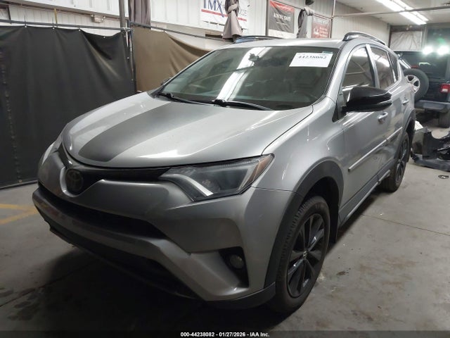 2T3RFREVXJW728629 Toyota Rav4 Adventure