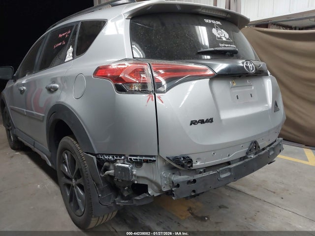 2T3RFREVXJW728629 Toyota Rav4 Adventure