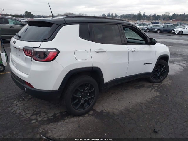 Jeep Compass Latitude 4x4 2024 3C4NJDBN4RT166945 Image 4