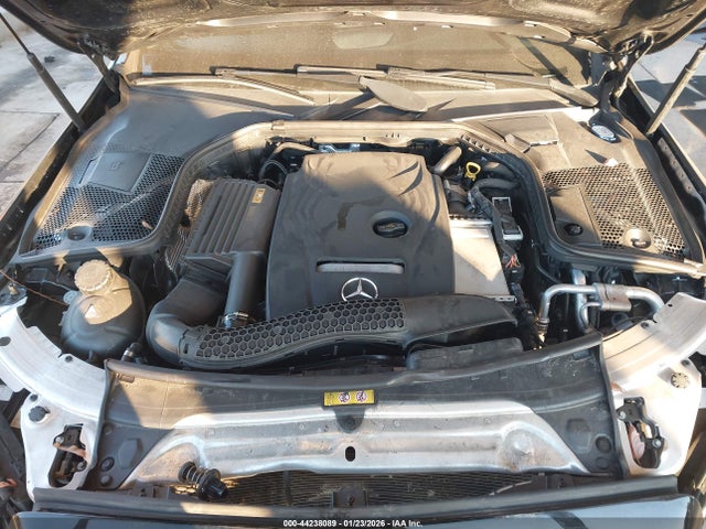 55SWF4KB5JU243853 Mercedes-Benz C 300 4matic