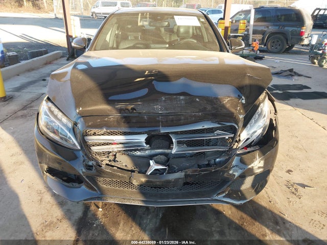 55SWF4KB5JU243853 Mercedes-Benz C 300 4matic