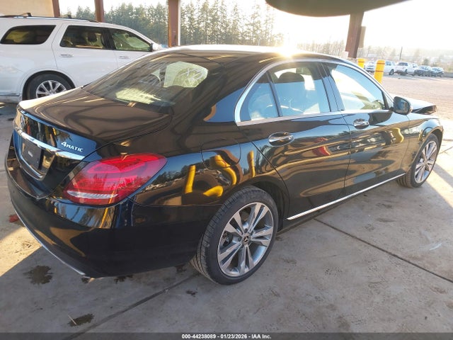 55SWF4KB5JU243853 Mercedes-Benz C 300 4matic