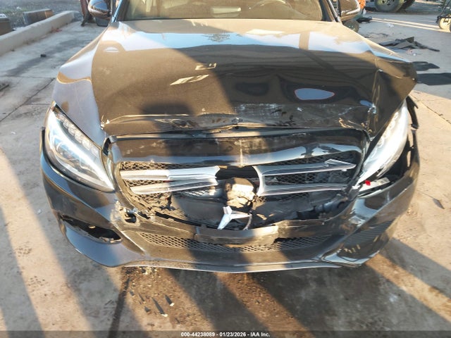 55SWF4KB5JU243853 Mercedes-Benz C 300 4matic