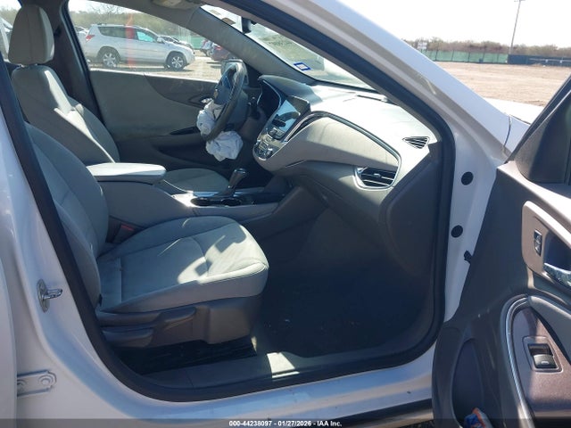 1G1ZJ5SU4HF181686 Chevrolet MALIBU HYBRID