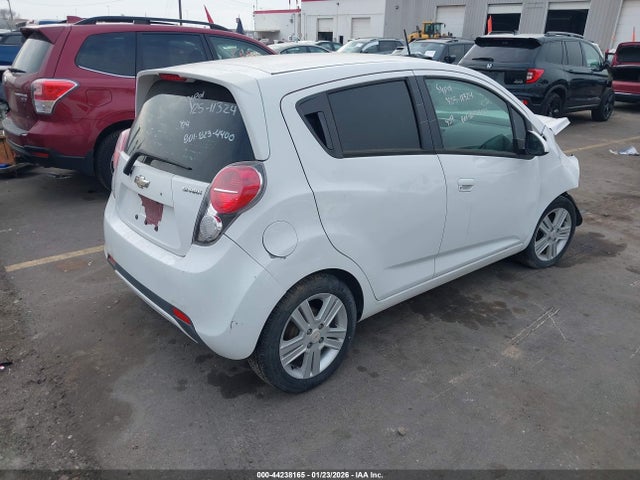 Chevrolet Spark 1lt Auto 2014 KL8CD6S90EC417696 Image 4