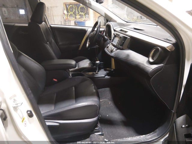 2015 TOYOTA RAV4 JTMDFREV8FD162565 Photo 4