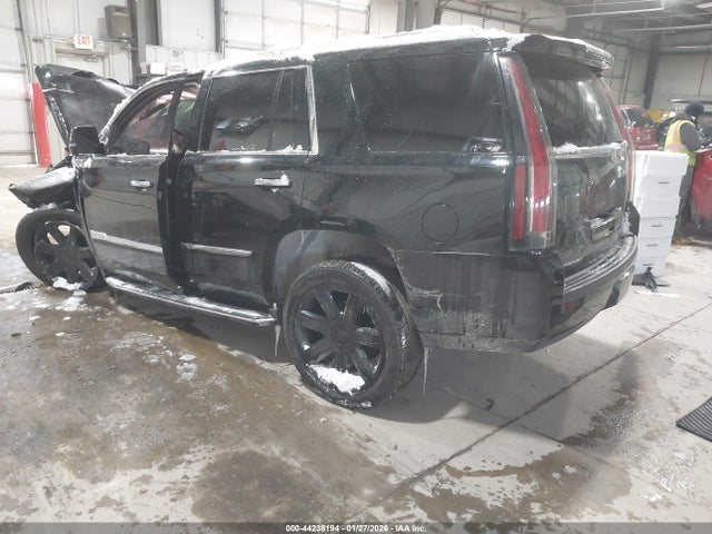 2016 CADILLAC ESCALADE 1GYS4BKJ4GR176418 Photo 2