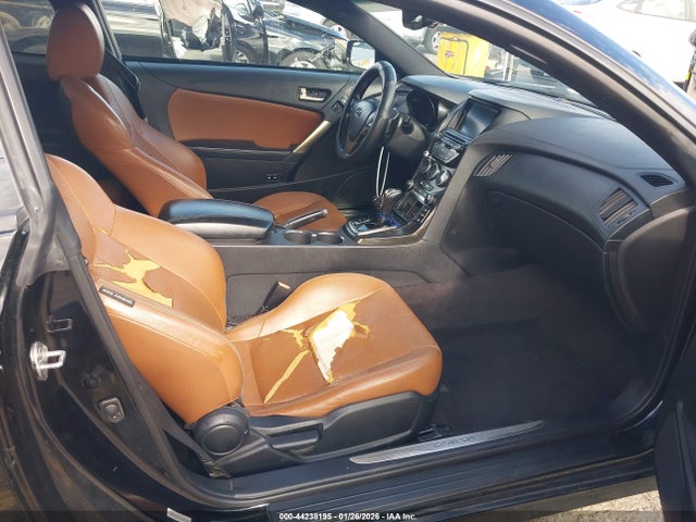 KMHHU6KJ8EU115621 Hyundai Genesis 3.8 Grand Touring