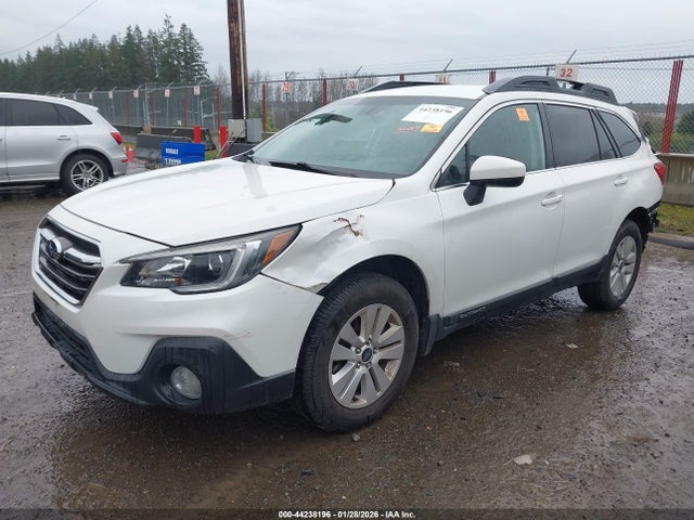 Subaru Outback 2.5i Premium 2019 4S4BSAFC8K3237309 Image 2