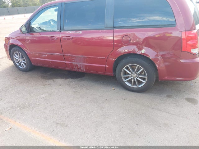 2C4RDGBG4FR725145 Dodge Grand Caravan Se Plus