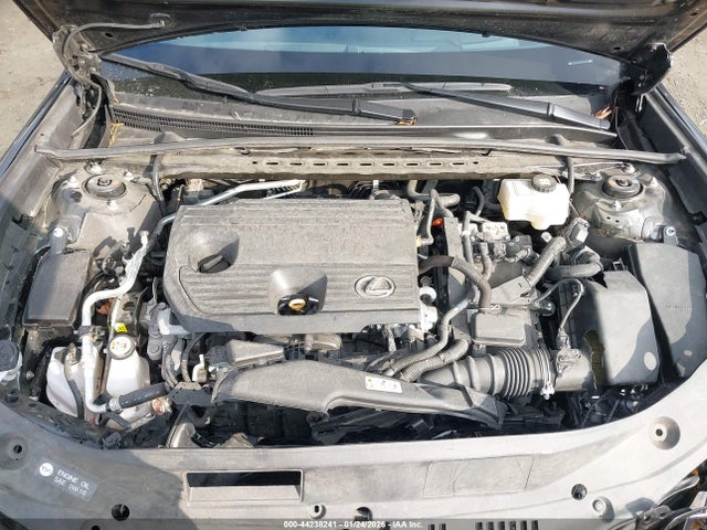 58ADA1C1XRU051251 Lexus ES 300H