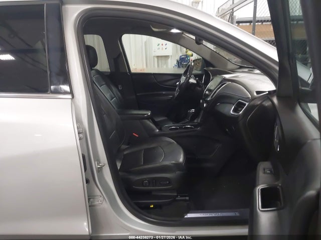 2GNAXVEV5J6185552 Chevrolet Equinox Premier
