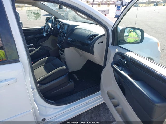 2C4RDGBG3HR736544 Dodge Grand Caravan Se