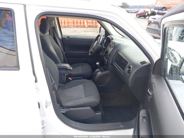 1C4NJRBB0ED778935 Jeep Patriot Sport