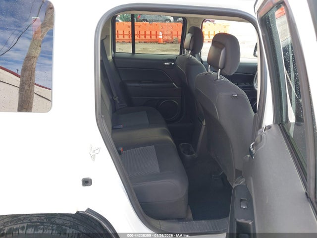 1C4NJRBB0ED778935 Jeep Patriot Sport
